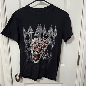 Def Leppard Black Graphic Tee - Women's Short Sleeve